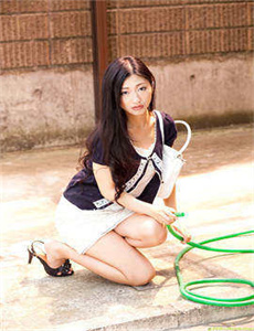 《欧美精品一卡二卡》