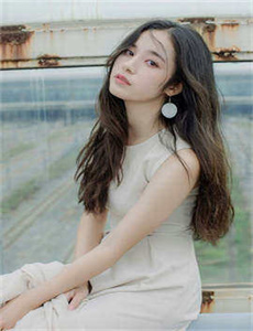 《欧美女性阴部图片》