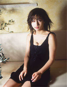 《三男一女群交真实口述》