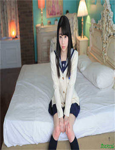 《比花还美》
