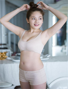 《欧美黄片成人在线》
